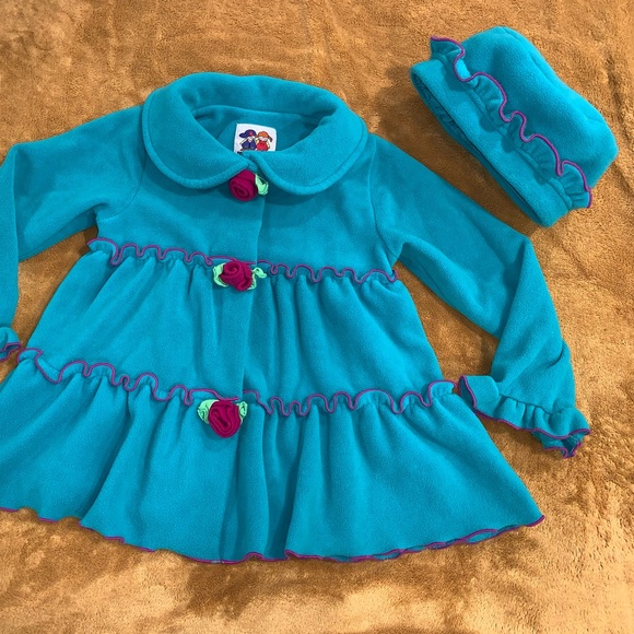 Lovely warm coat for your little girl - Picture 3 of 11